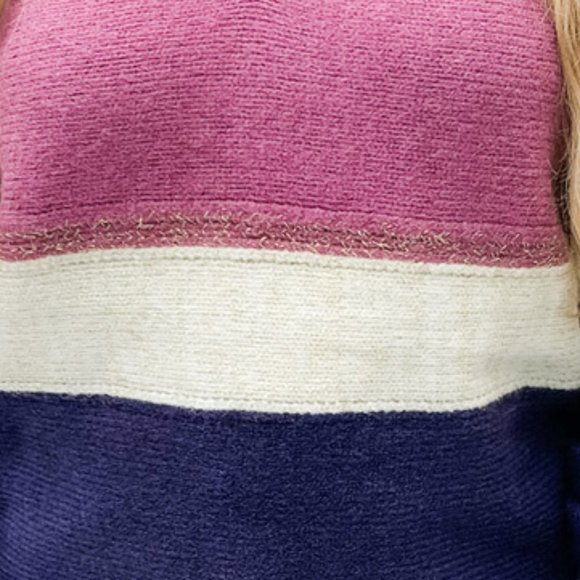 Color Block Knit Sweater - Picture 4 of 5